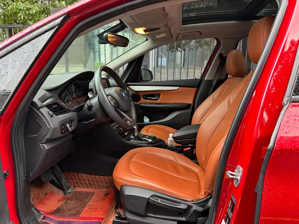 BMW 2 Series Active Tourer — миниатюра 3