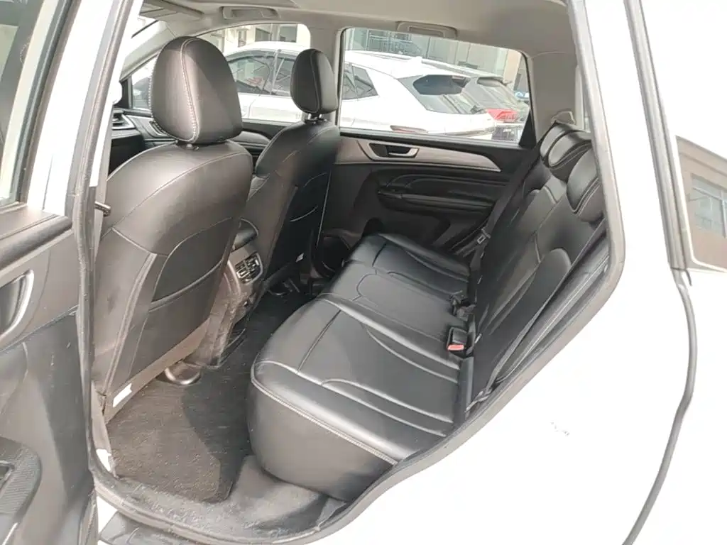 Haval M6 — миниатюра 17