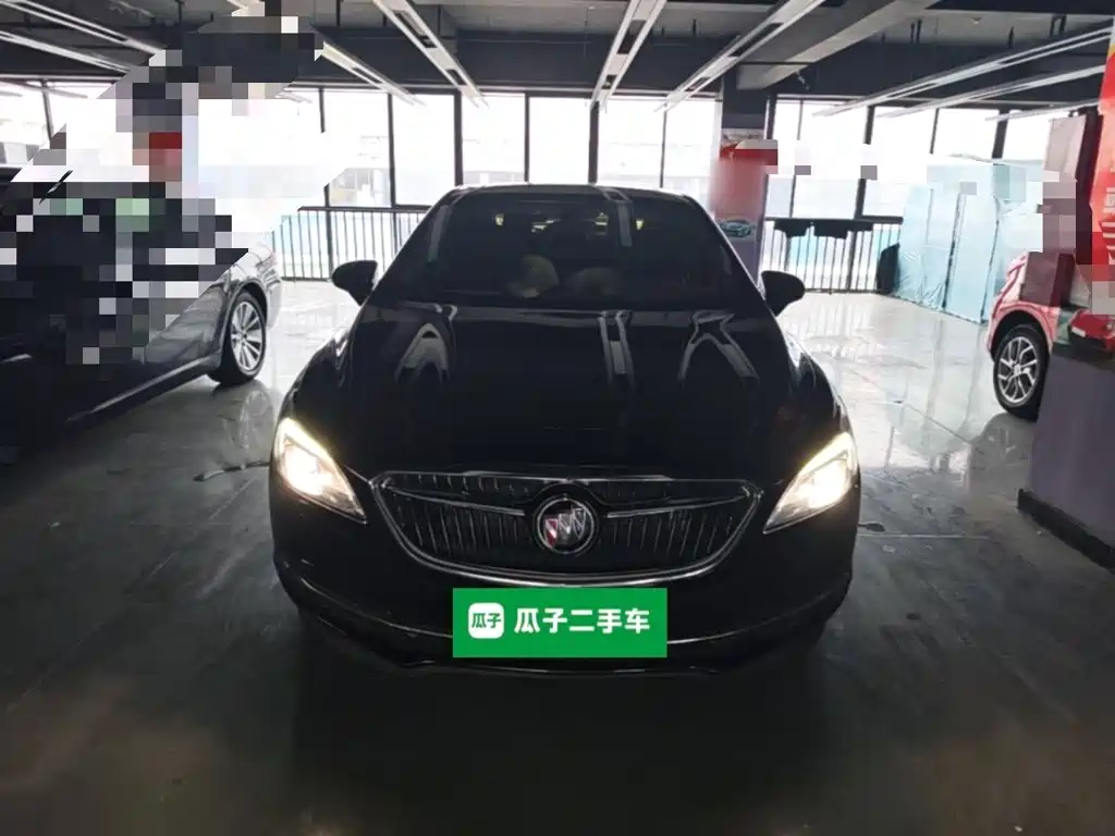 Buick LaCrosse — миниатюра 3
