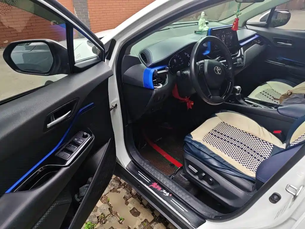 Toyota C-HR — миниатюра 17