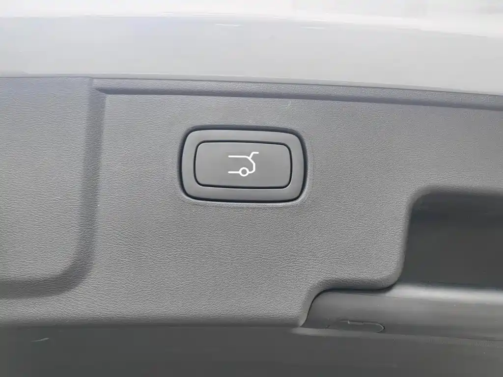 Leapmotor Leapmotor C11 — миниатюра 12