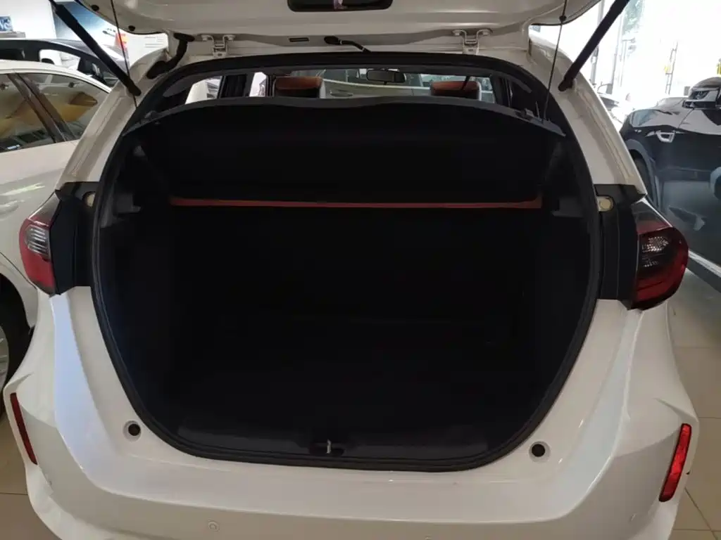 Honda Fit — миниатюра 19