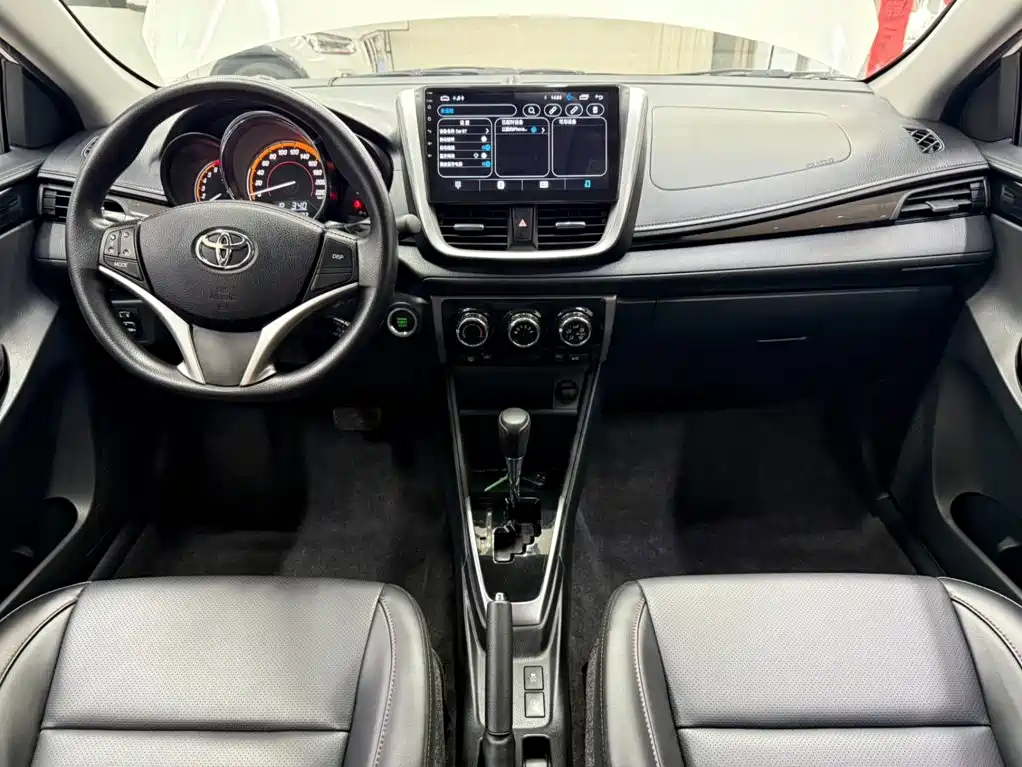 Toyota Yaris L — миниатюра 18