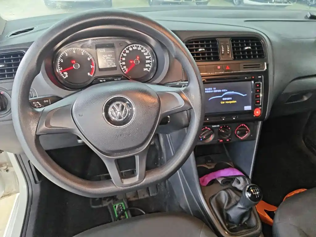 Volkswagen Polo — миниатюра 10