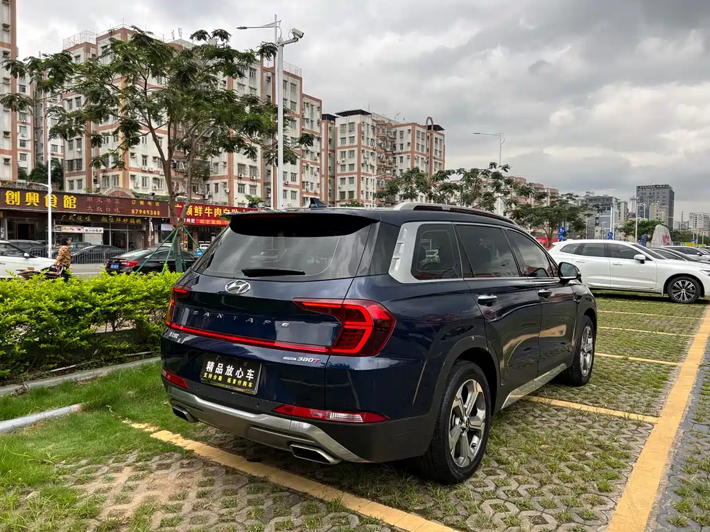 Hyundai Santa Fe 2019 380 TGDi TOP AT Flagship （HTRAC） V