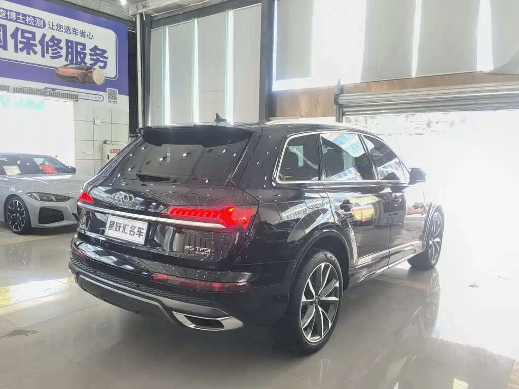 Audi Q7 — миниатюра 6
