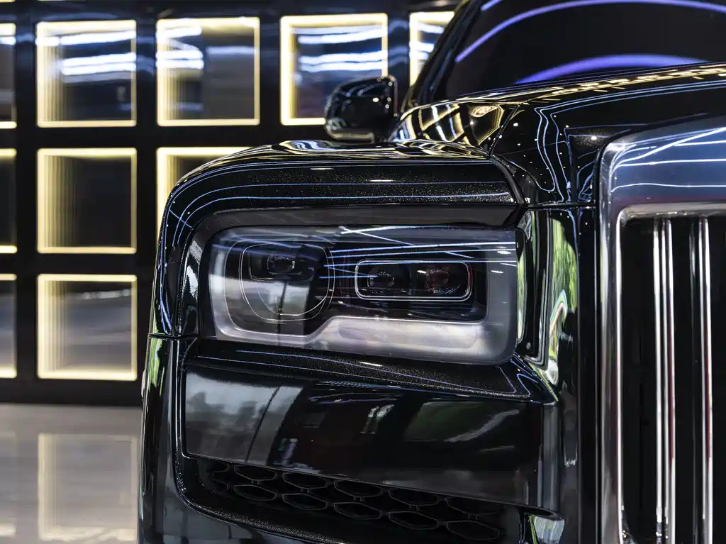 Rolls-Royce Cullinan 2018 мест