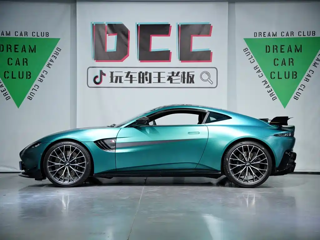 Aston Martin V8 Vantage — миниатюра 14