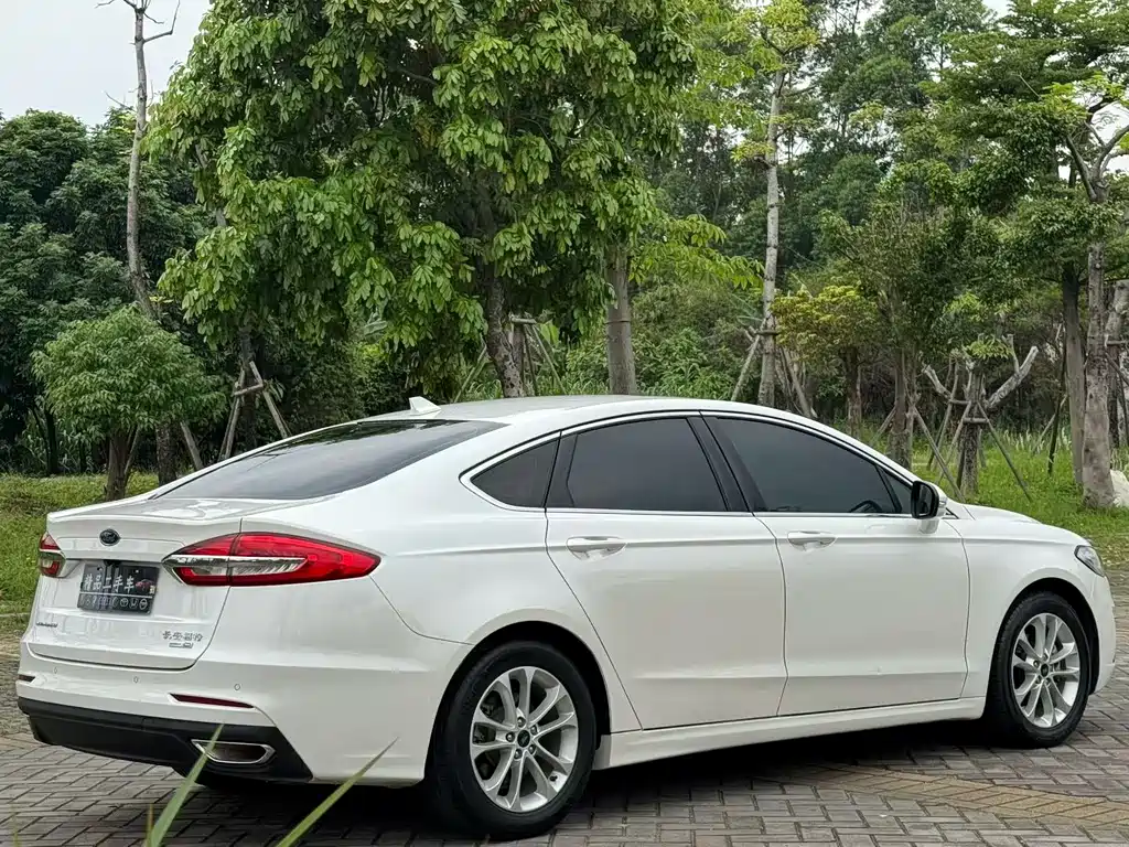 Ford Mondeo 2020 EcoBoost 200 Luxury