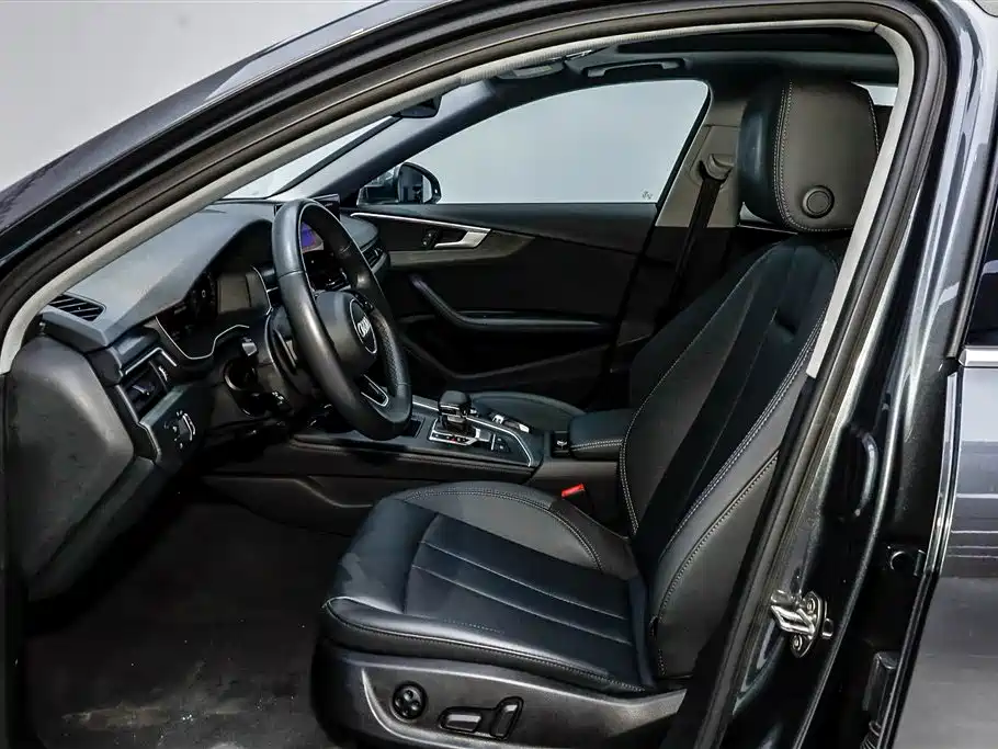 Audi A4L 2023 40 TFSI Fashion