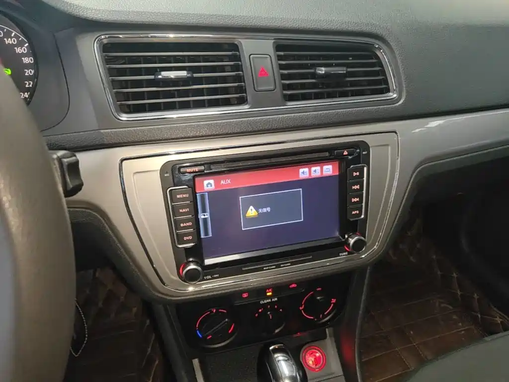 Volkswagen Lavida — миниатюра 13