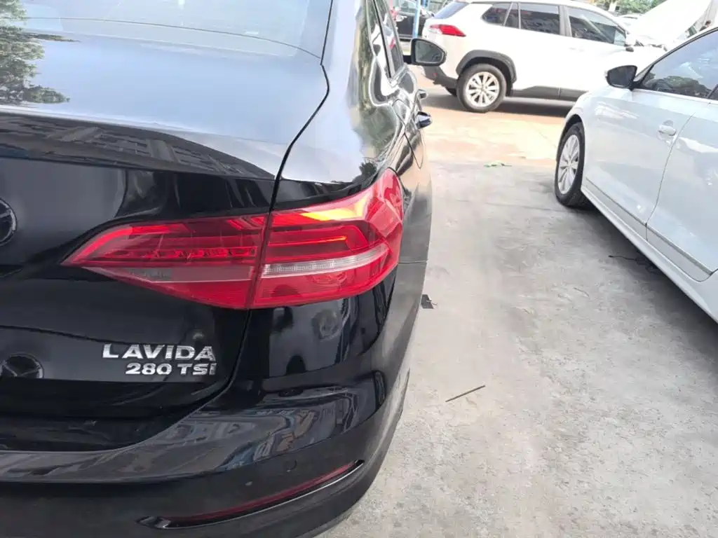 Volkswagen Lavida — миниатюра 8