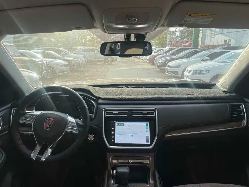 Roewe RX8 — миниатюра 7