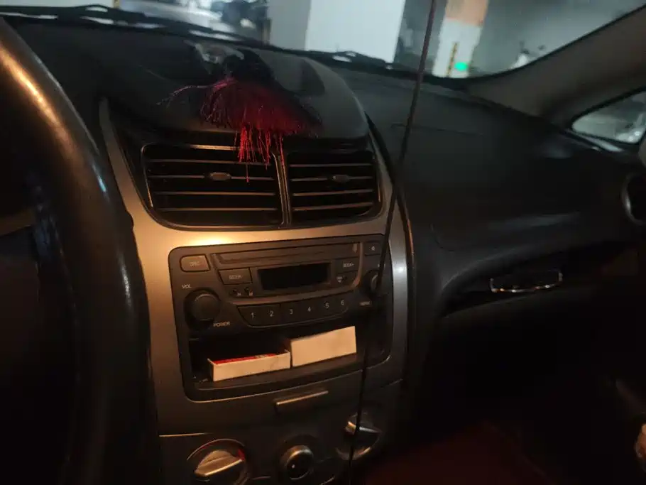 Chevrolet Sail — миниатюра 13