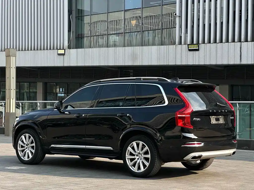 Volvo XC90 — миниатюра 15