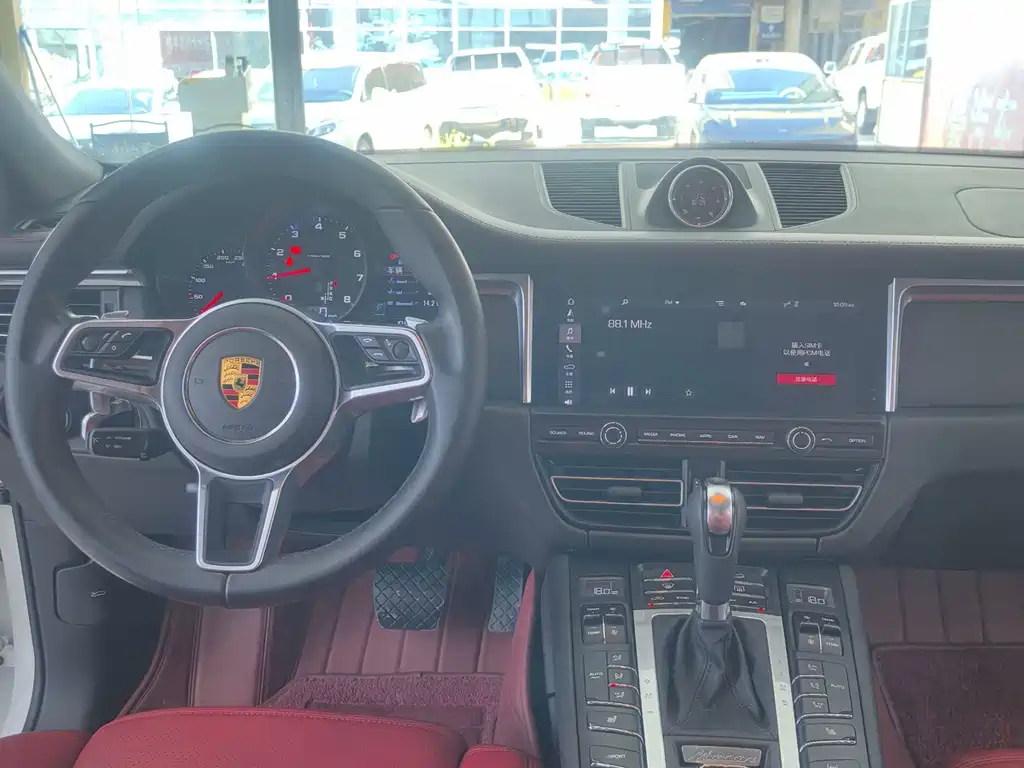 Porsche Macan — миниатюра 23