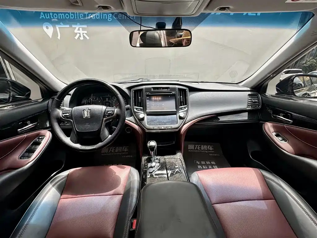 Toyota Crown 2018 2.0T Sport