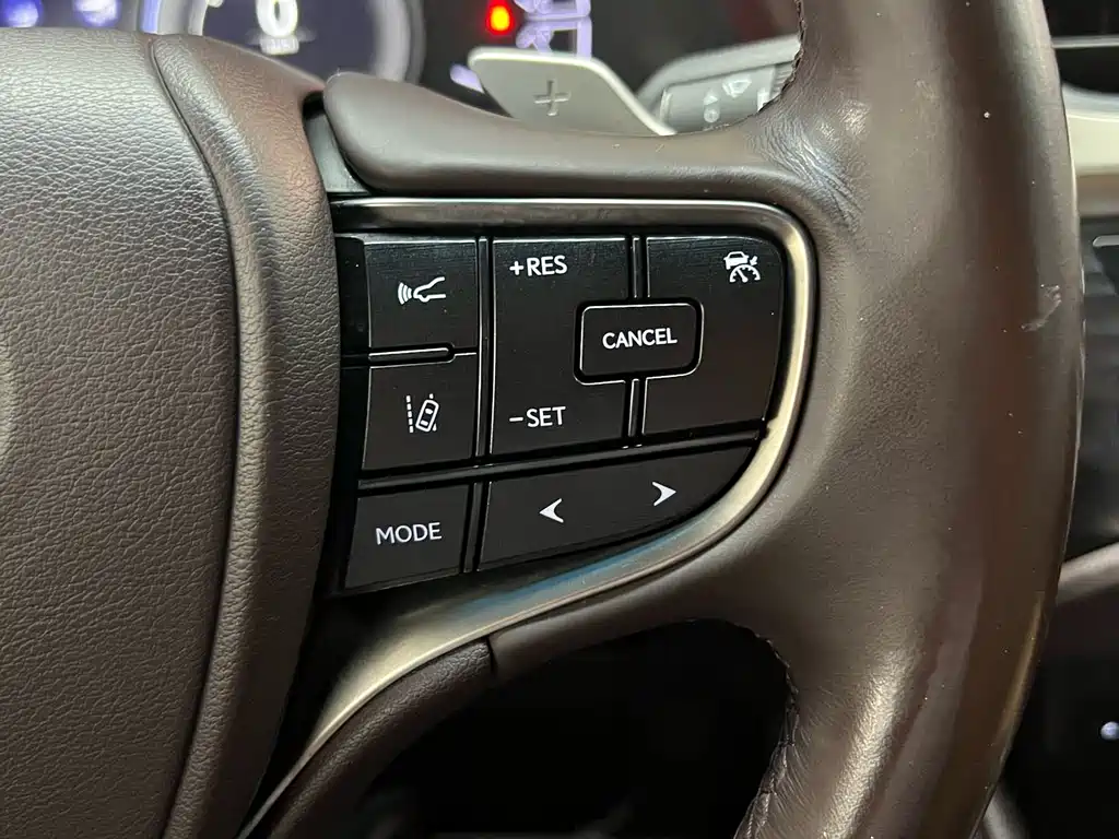 Lexus ES — миниатюра 24