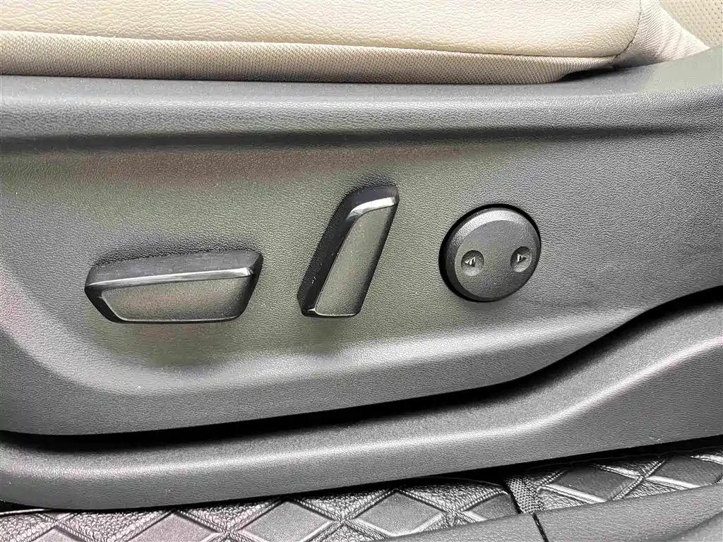 Nissan Ariya — миниатюра 20
