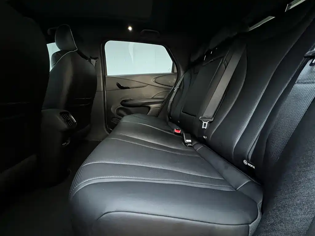 BYD Dolphin — миниатюра 13