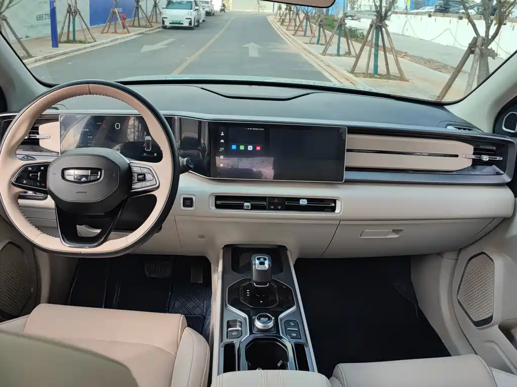 Geely Icon — миниатюра 8