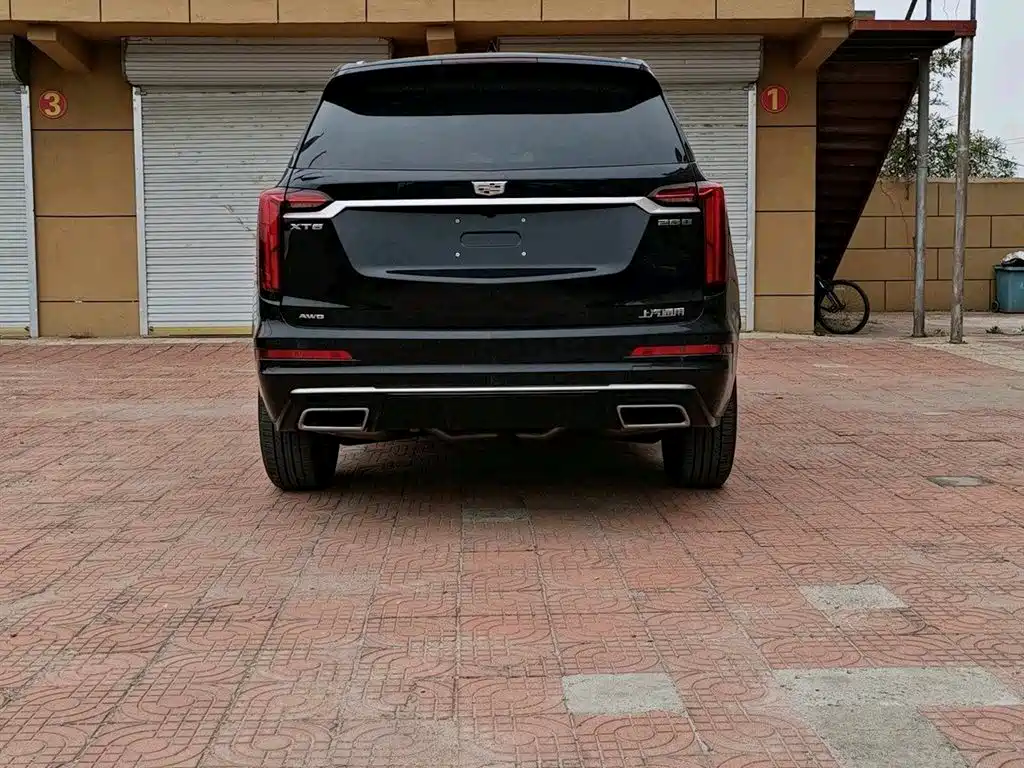 Cadillac XT6 2025 2.0T мест Luxury Executive