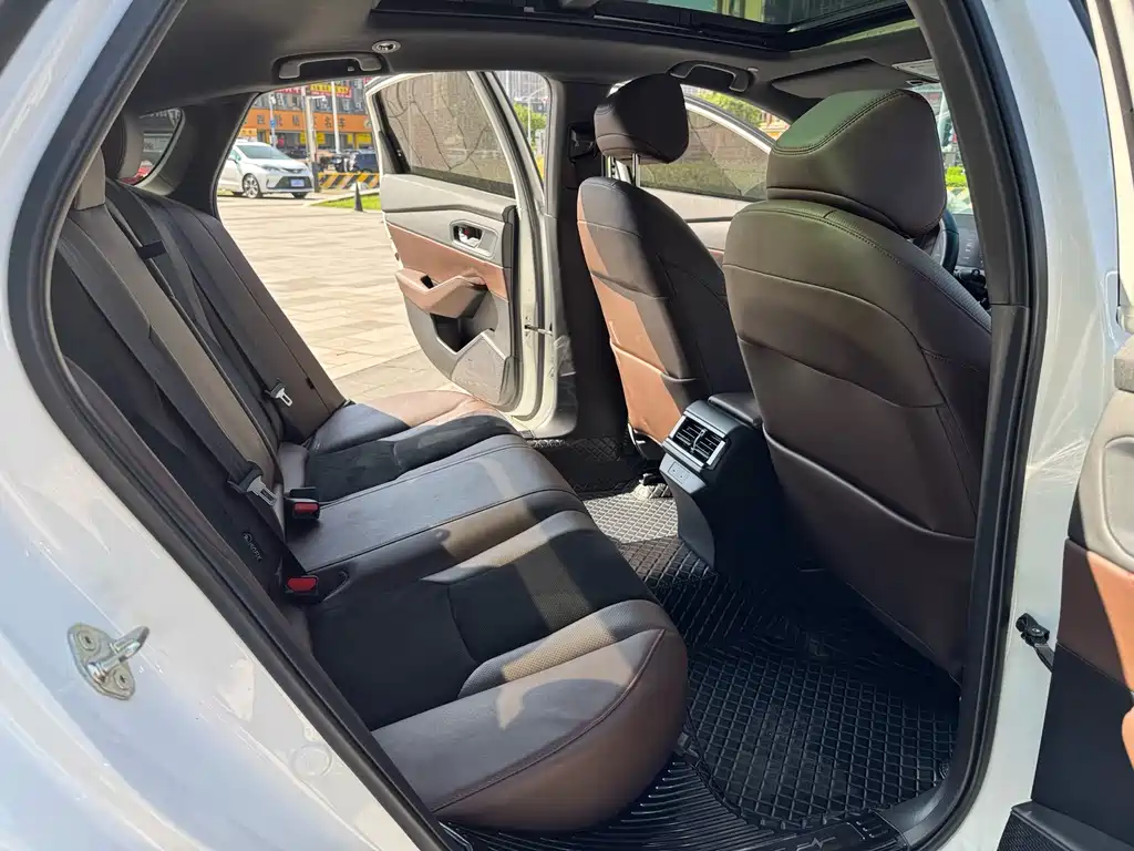 Honda Inspire — миниатюра 11