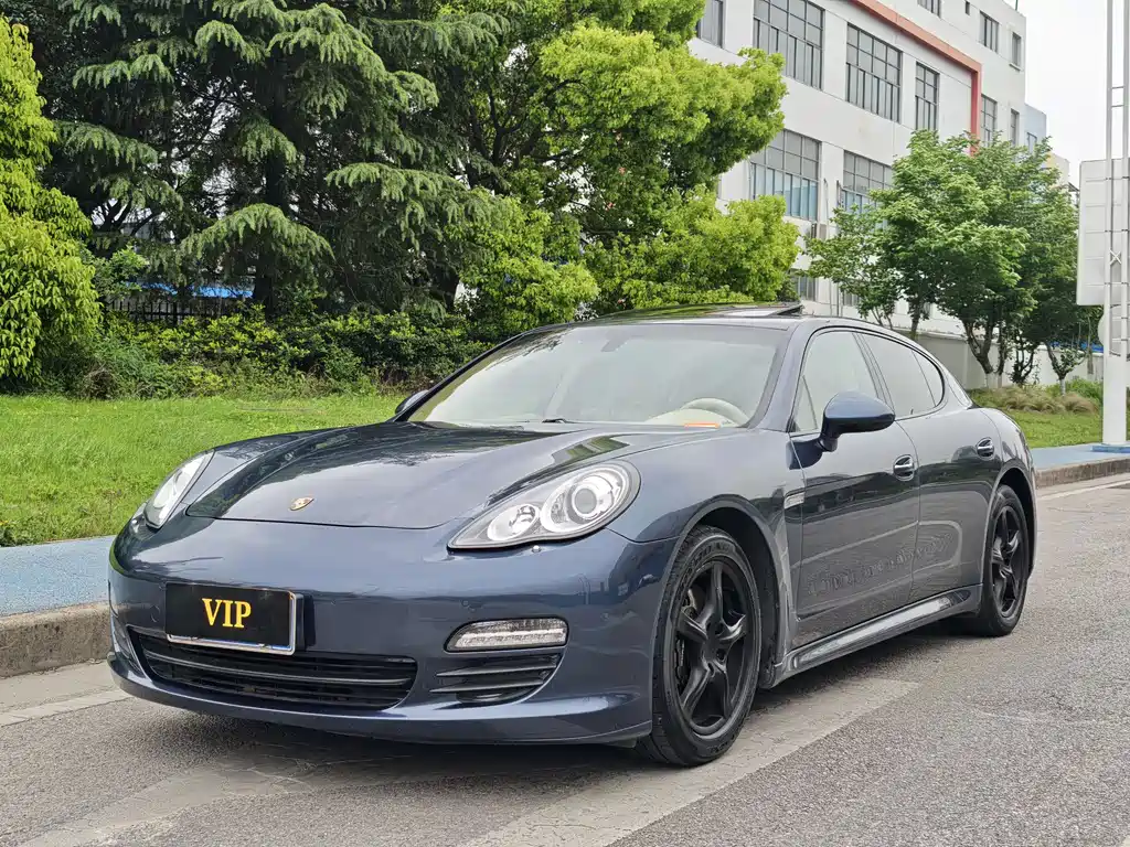 Porsche Panamera 2013
