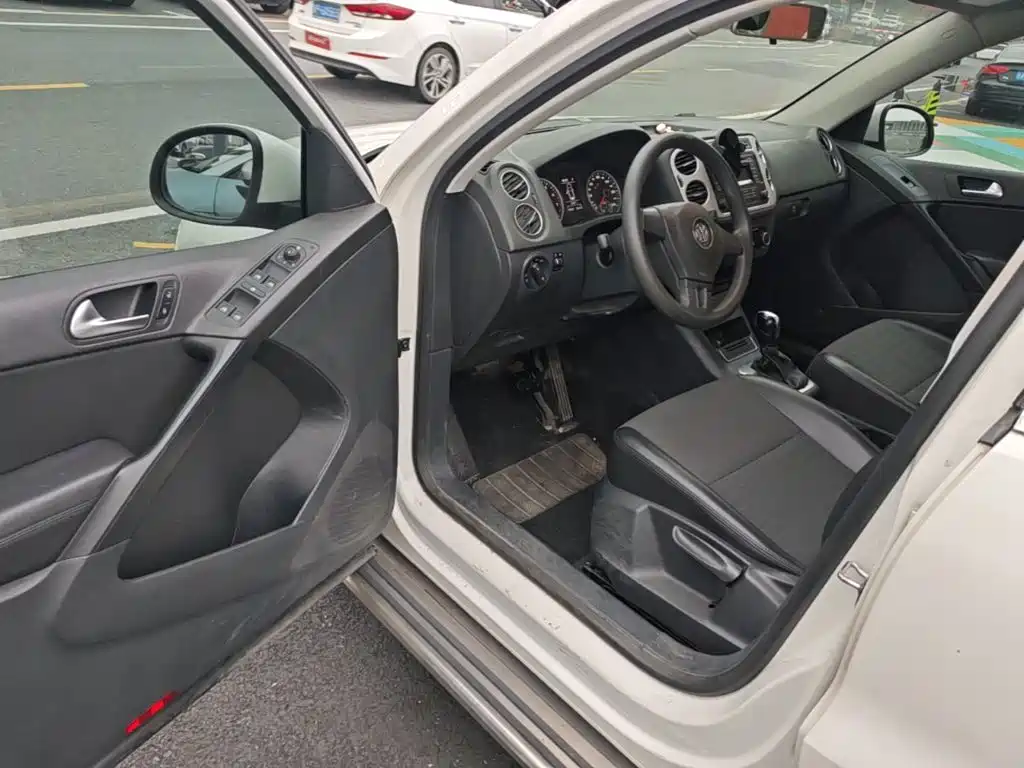 Volkswagen Tiguan — миниатюра 16