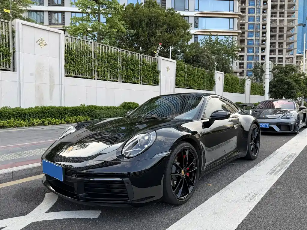 Porsche 911 2021