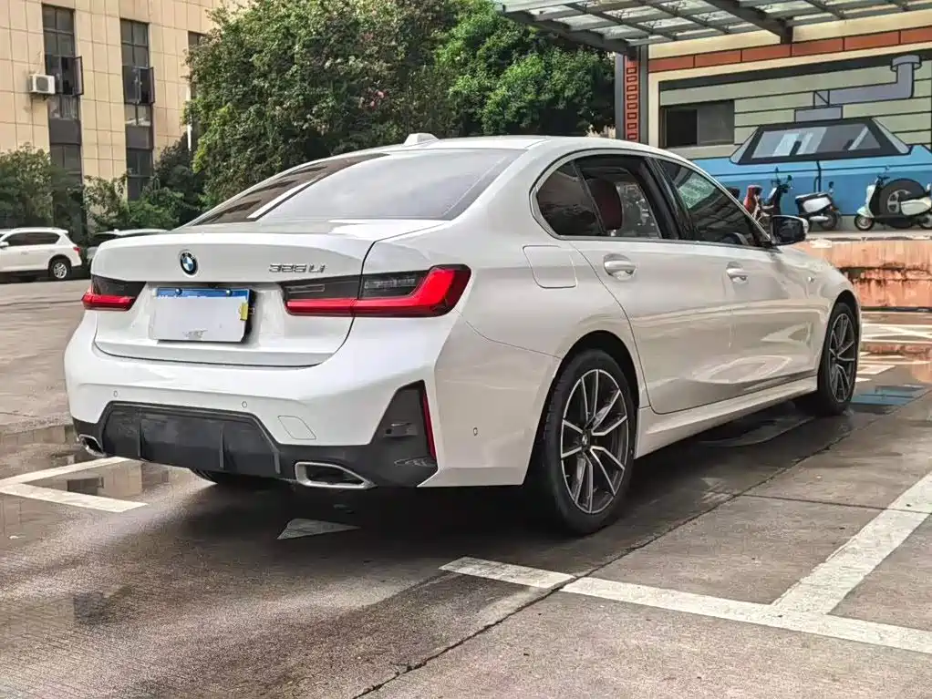 BMW 3 Series — миниатюра 18
