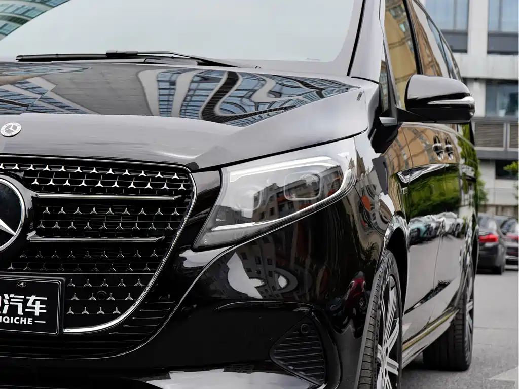 Mercedes-Benz V-Class V 2024 V 300 L Luxury