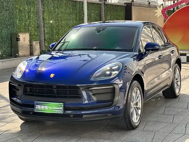 PORSCHE MACAN 2022