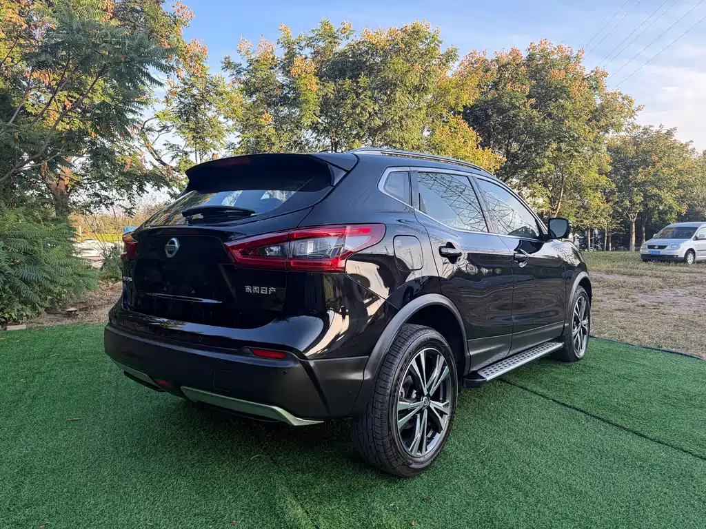 Nissan Qashqai — миниатюра 6