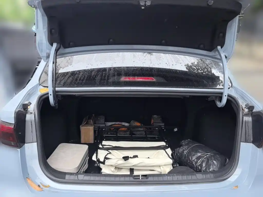Geely Emgrand — миниатюра 10