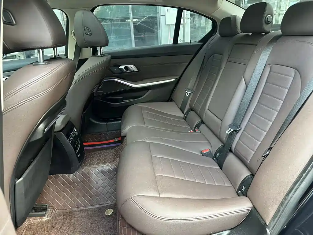 BMW 3 Series — миниатюра 6