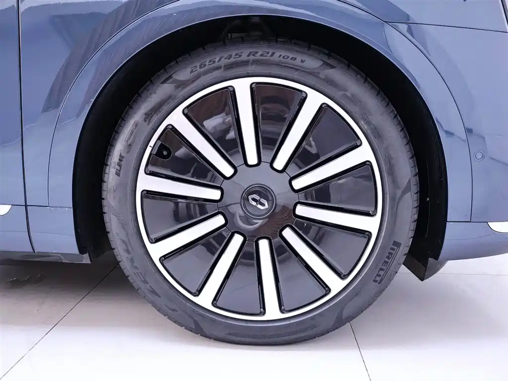 Aito M9 2024 Ultra 42kWh 6 мест