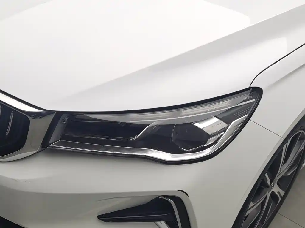 Geely Emgrand — миниатюра 7