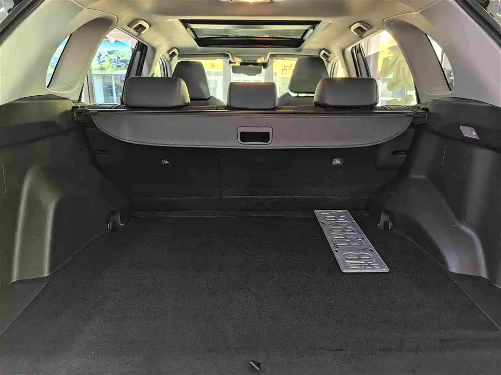 Toyota RAV4 Prime — миниатюра 13