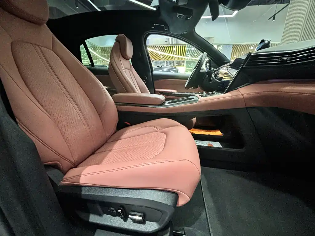 NIO EC6 — миниатюра 8