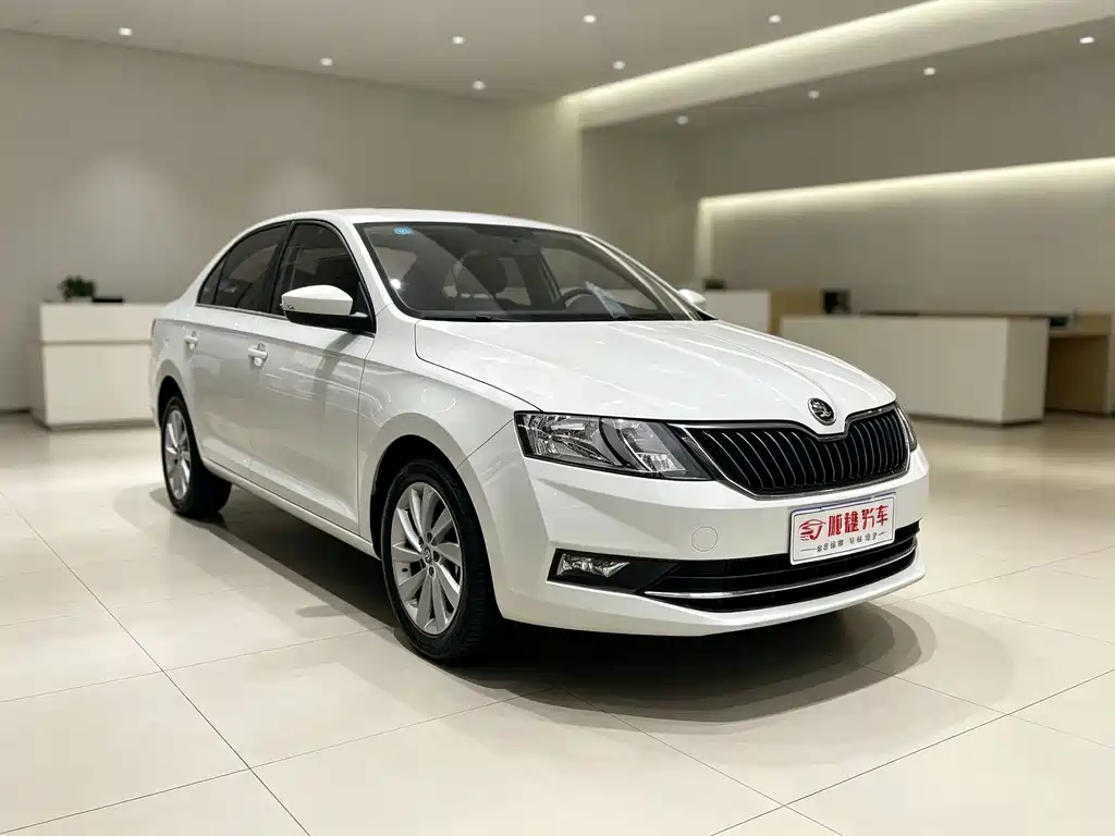 Skoda Rapid — миниатюра 3