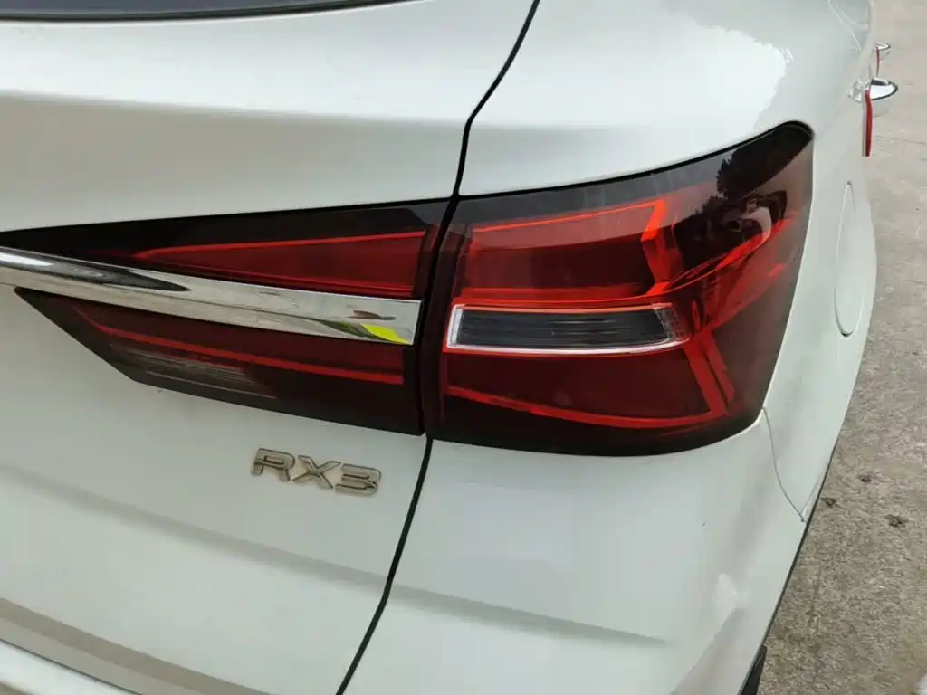 Roewe RX3 — миниатюра 8