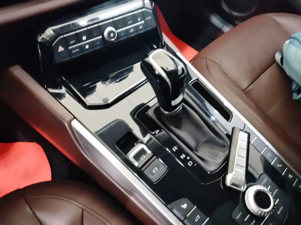 Wey Wey VV7 — миниатюра 14
