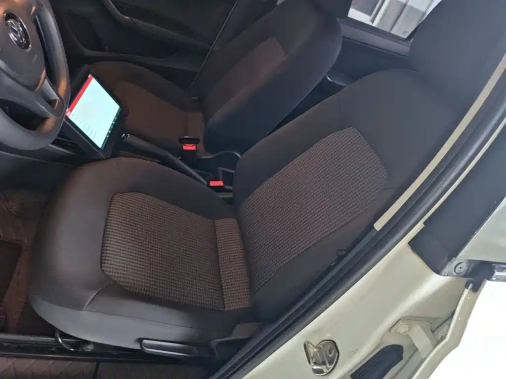 Volkswagen Santana — миниатюра 15