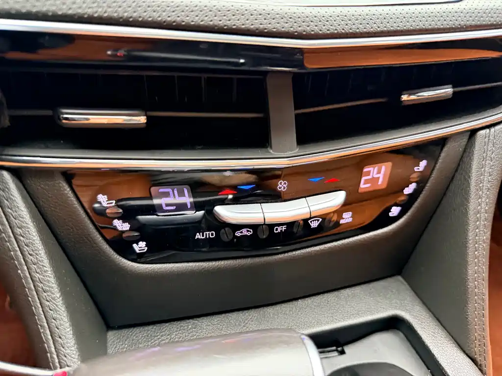 Cadillac CT6 — миниатюра 16