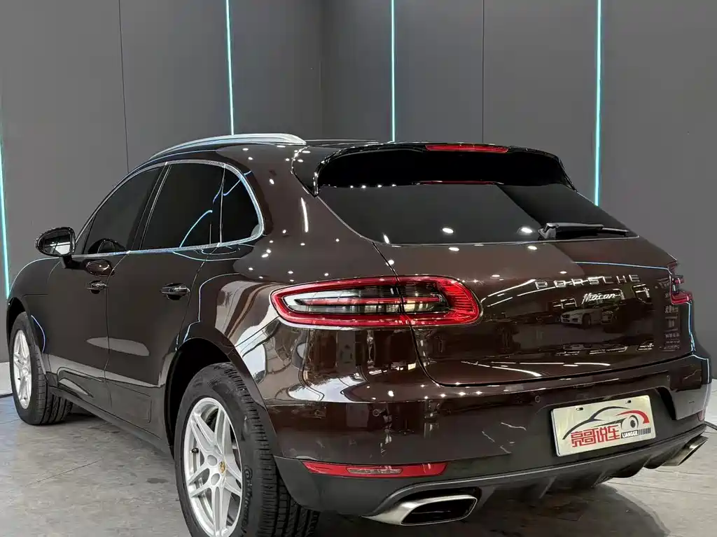 Porsche Macan — миниатюра 8