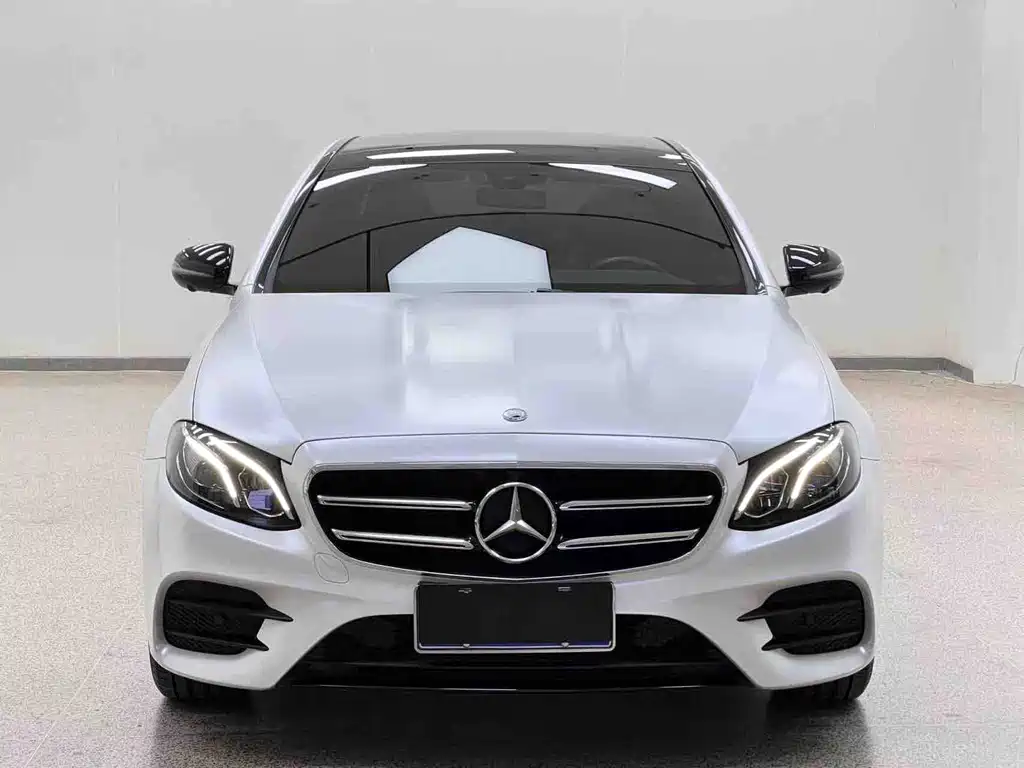 Mercedes-Benz E-Class (Import) — миниатюра 2