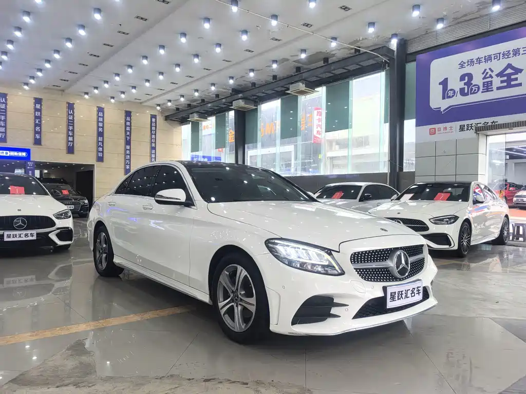 Mercedes-Benz C-Class — миниатюра 3