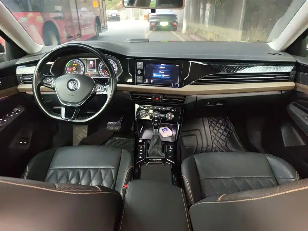Volkswagen Passat 2019 430PHEV Luxury