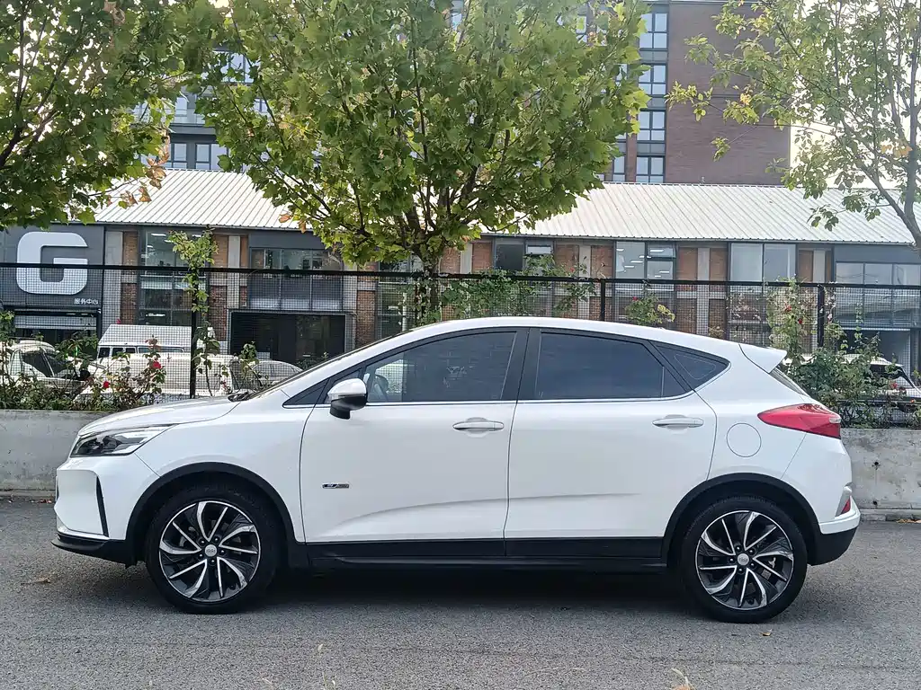 Geely GSe — миниатюра 6
